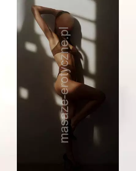 Karolina Modelka Masaż Erotic massage